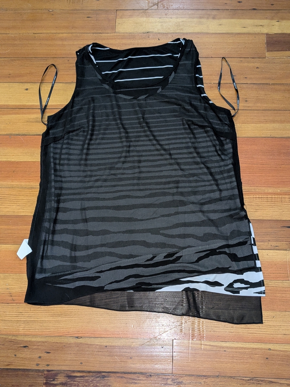 FRANK LYMAN DESIGN - SIZE 16 Zebra-Striped Tunic - Picture 10 of 16